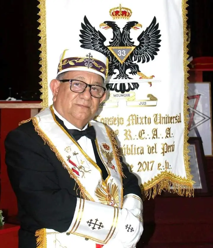 William Guerrero Gargurevich 33º